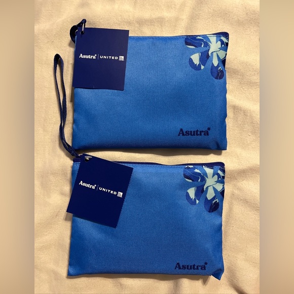NIP Lot of 2 United Airlines Asutra Amenity Kit Polaris Business Class Unopened - Picture 1 of 3